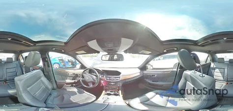 2012 Mercedes-Benz E 350 4Matic z USA, uszkodzony, nr VIN WDDHF8JB7CA607405